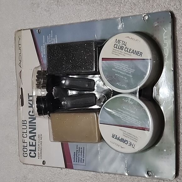 Golf Club Cleaning Kit - Black and Silver - Picture 1 of 3